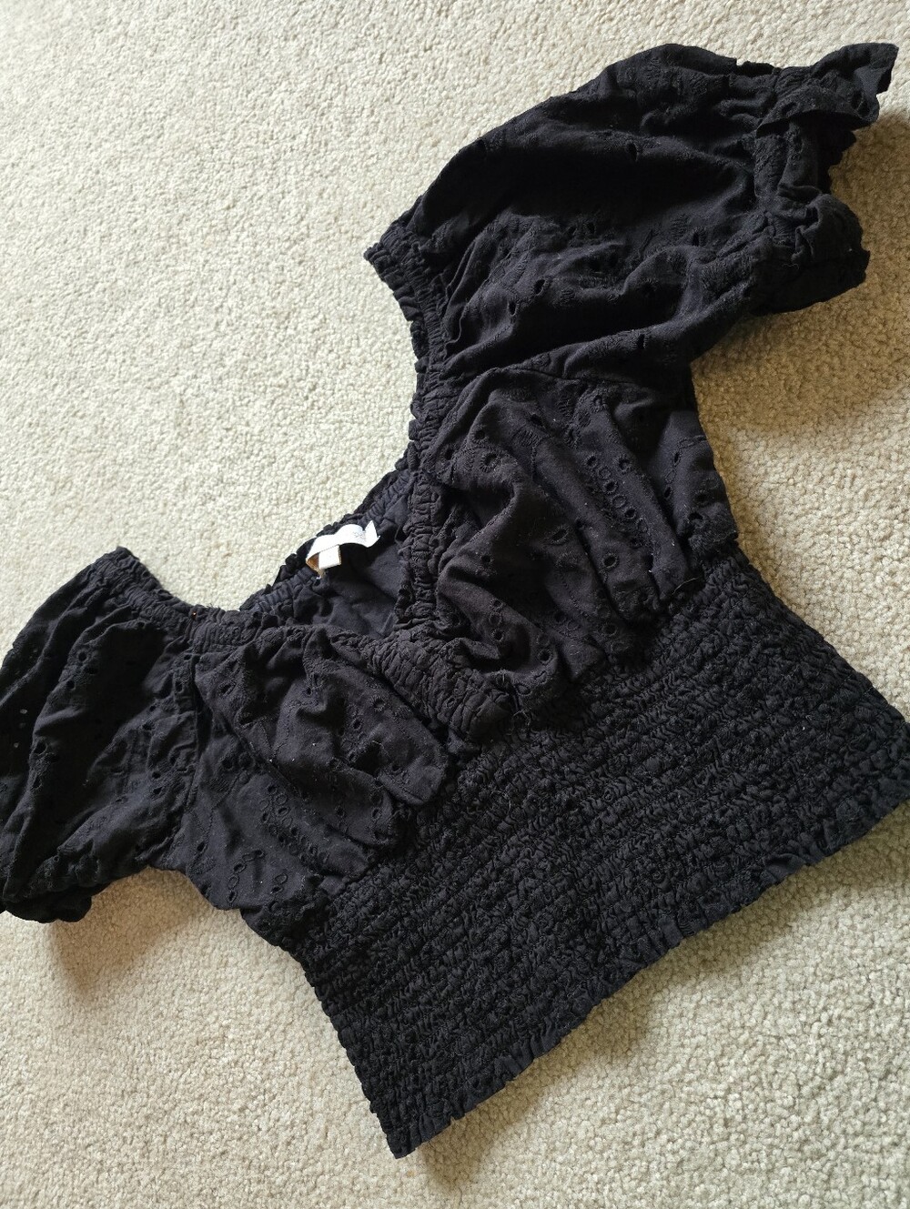 House of Harlow 1960 Black Eyelet Puff Sleeve Crop Top Small